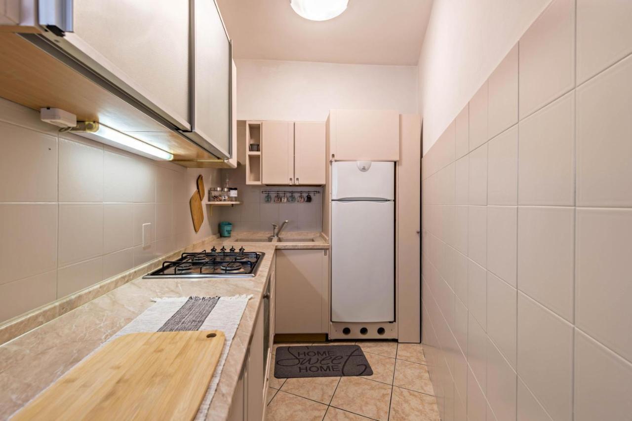 Lola Home Brenzone Luaran gambar
