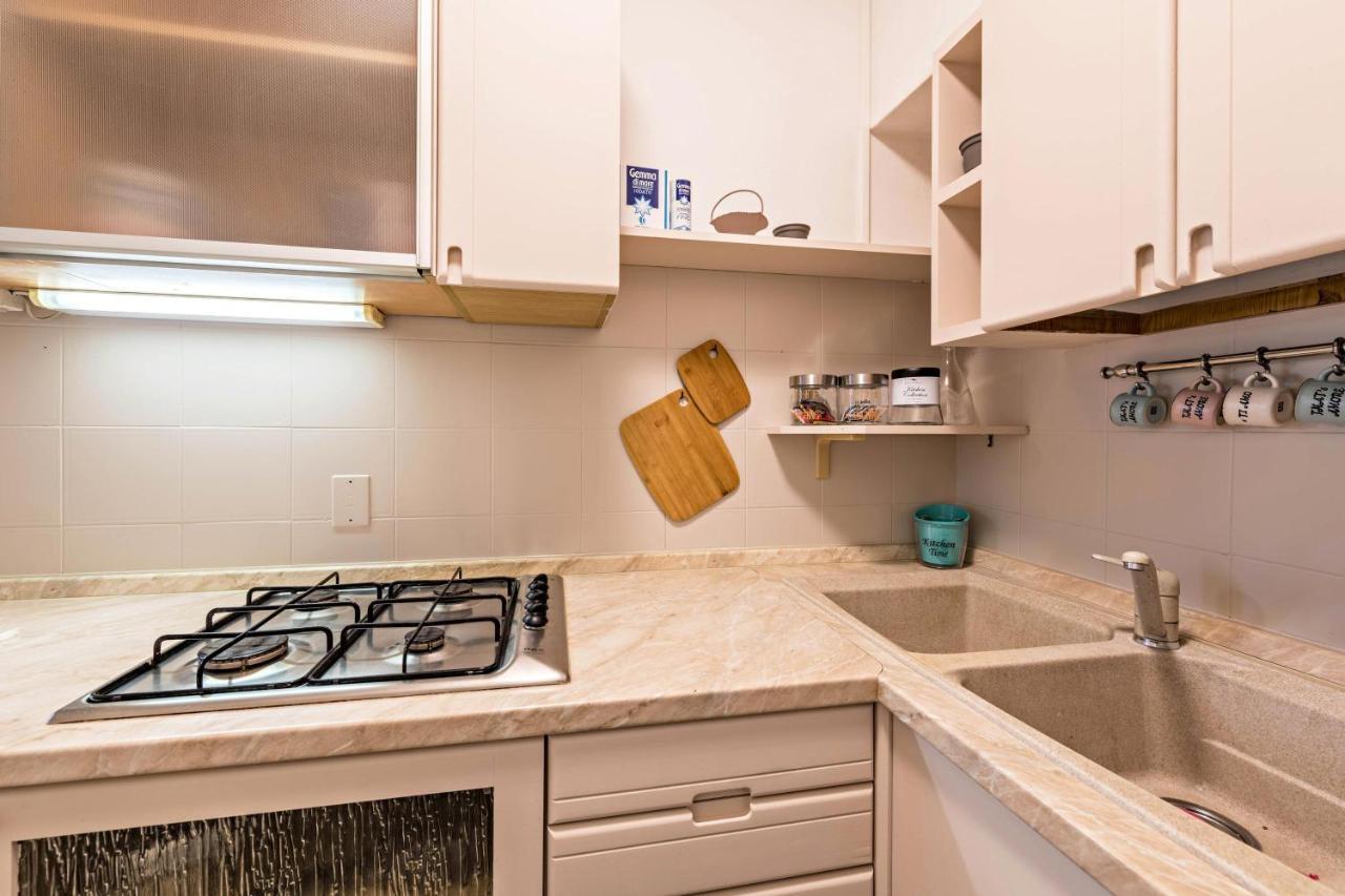 Lola Home Brenzone Luaran gambar
