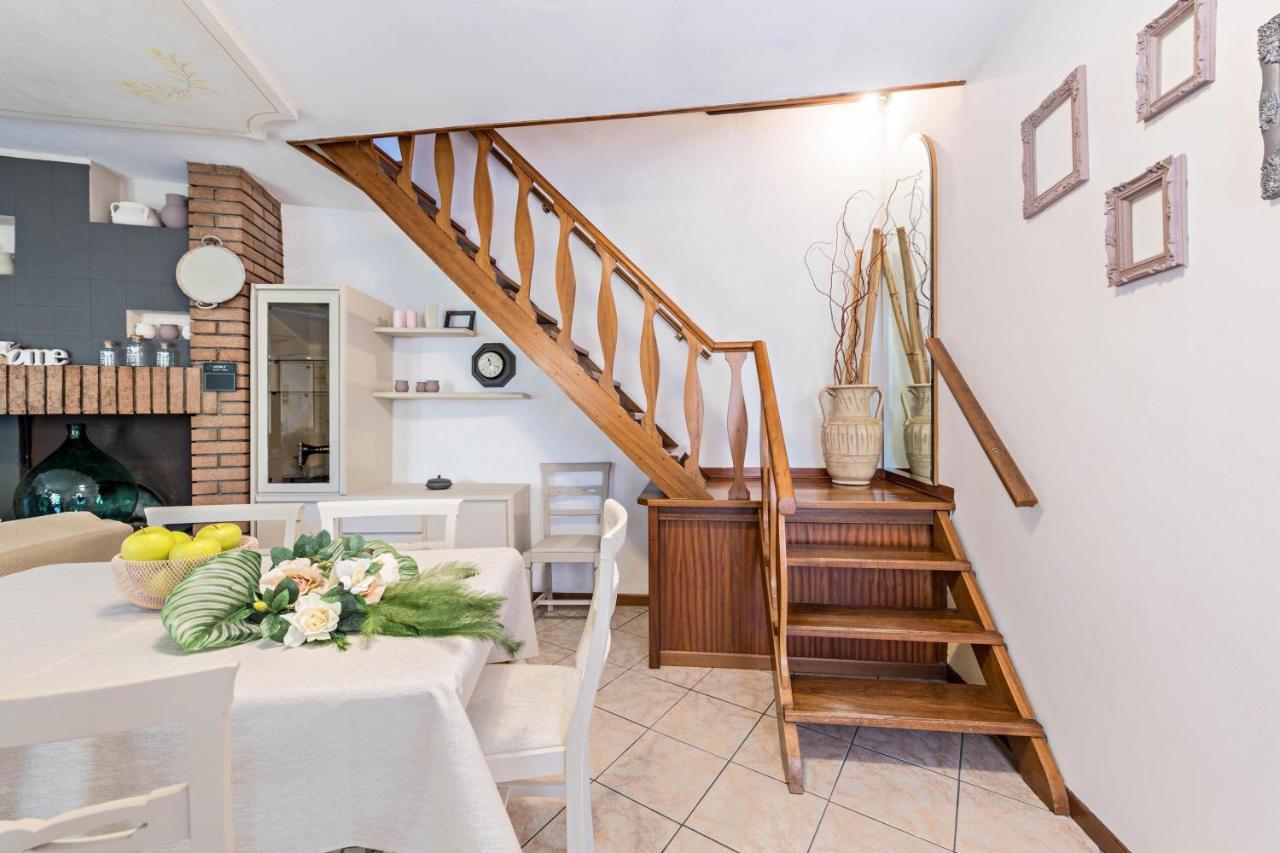 Lola Home Brenzone Luaran gambar