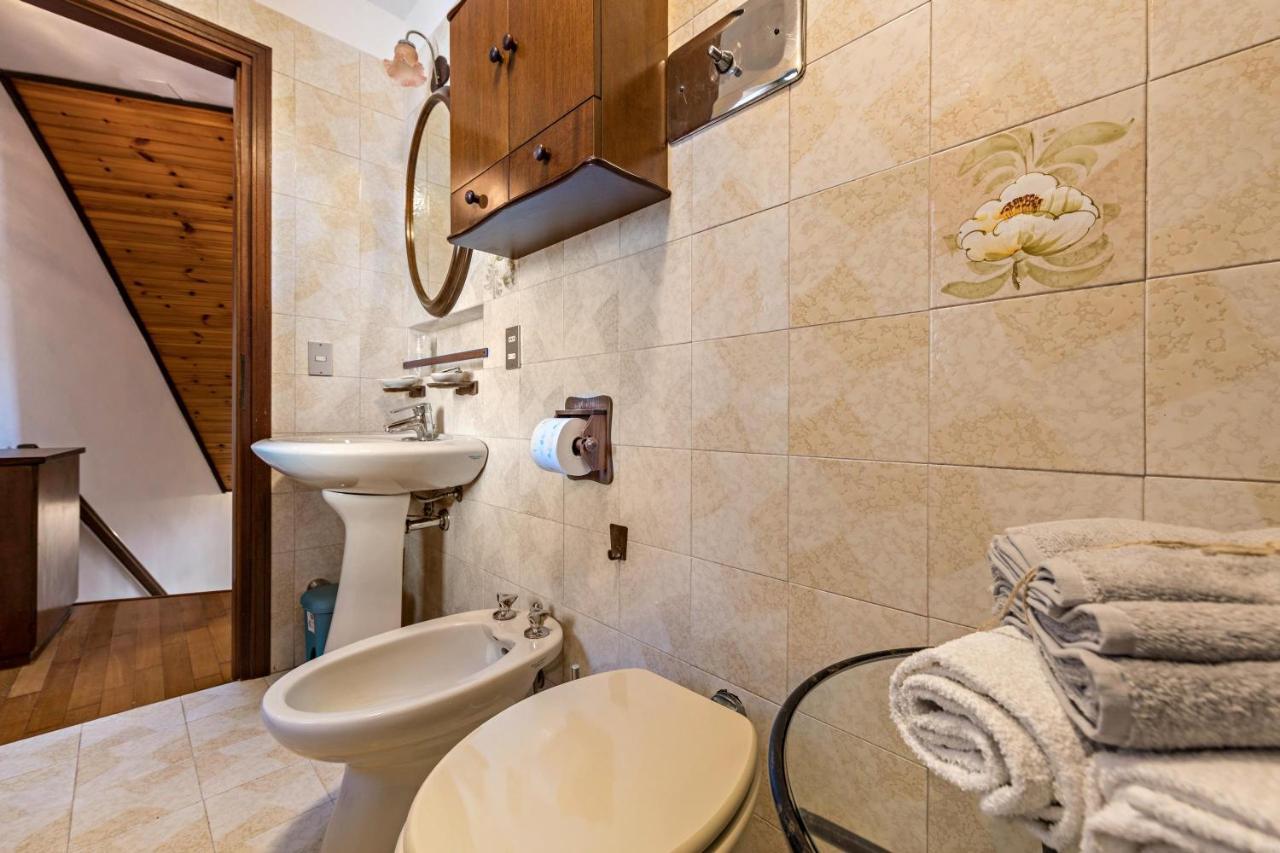 Lola Home Brenzone Luaran gambar